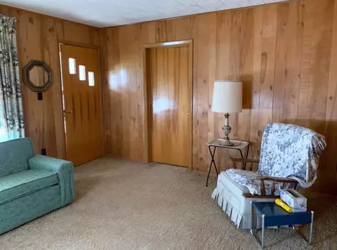 209 W Elm St, Thayer, IL 62689 photo 3
