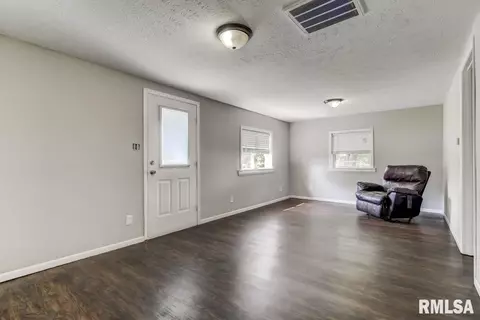 2409 Richards Ln, Springfield, IL 62702 photo 3