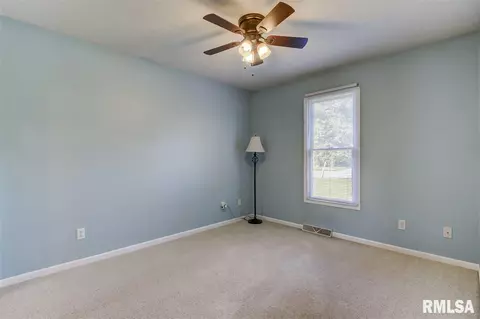 23637 W Jackson St, Athens, IL 62613 photo 21