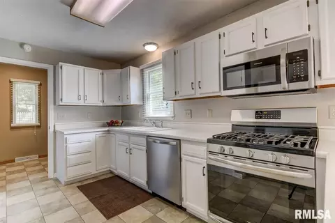 23637 W Jackson St, Athens, IL 62613 photo 10