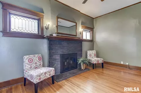 702 S Walnut St, Springfield, IL 62704 photo 13