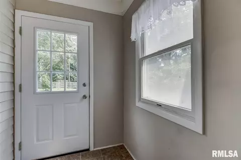 702 S Walnut St, Springfield, IL 62704 photo 26