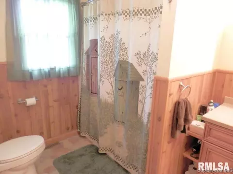 109 E Ctr, Rio, IL 61472 photo 28