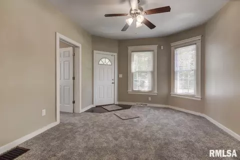 921 N Wheeler Ave, Springfield, IL 62702 photo 3