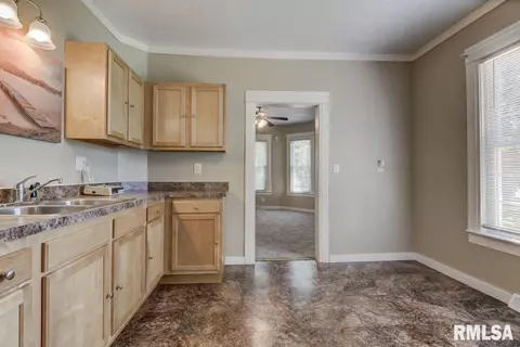 921 N Wheeler Ave, Springfield, IL 62702 photo 8
