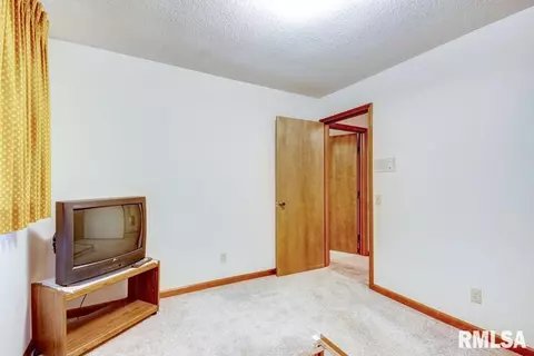 2405 Lindbergh Blvd, Springfield, IL 62704 photo 22