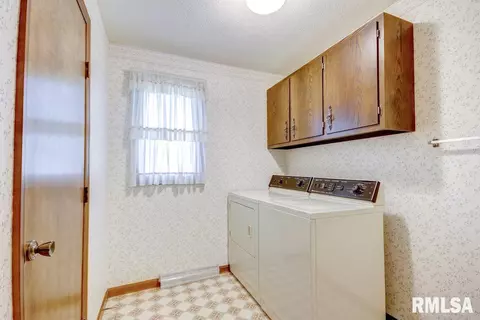 2405 Lindbergh Blvd, Springfield, IL 62704 photo 12