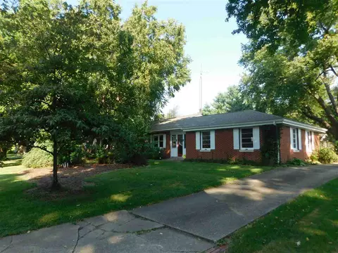 1929 Parkview Dr, Springfield, IL 62704 photo 1