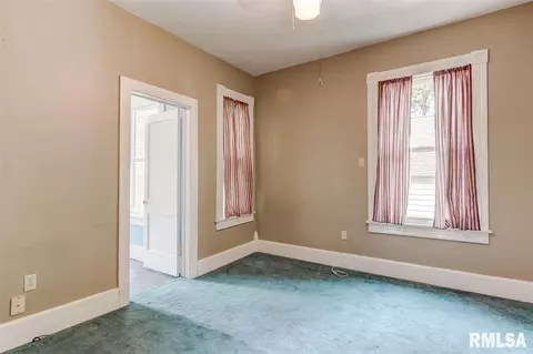 321 S Douglas Ave, Springfield, IL 62704 photo 23