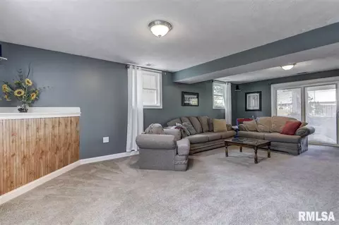 517 Witherspoon Dr, Springfield, IL 62704 photo 19
