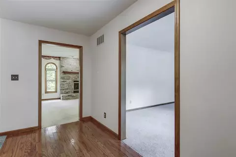 52 Frontier Lake Dr, Springfield, IL 62707 photo 13