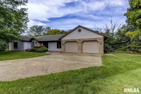 52 Frontier Lake Dr, Springfield, IL 62707 photo 2