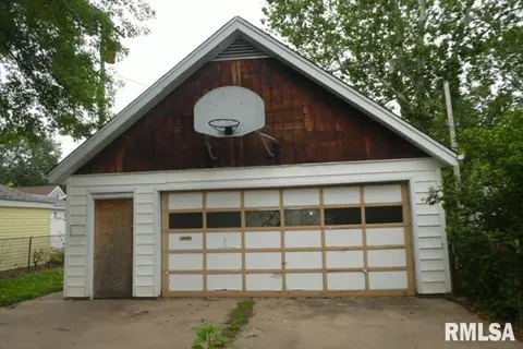 2354 S 10th St, Springfield, IL 62703 photo 13