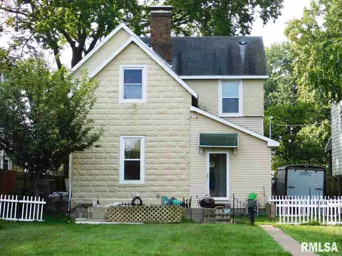 711 Black Ave, Springfield, IL 62702 photo 2
