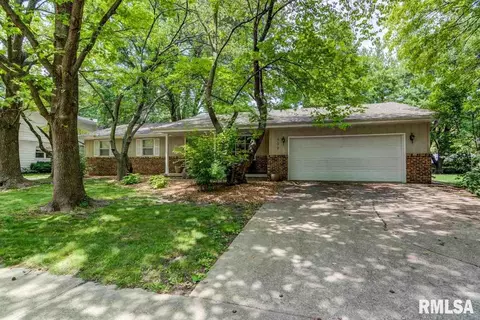 509 Brandywine Rd, Springfield, IL 62704 photo 2