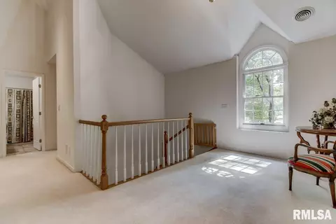 948 Roanoke Dr, Springfield, IL 62702 photo 22