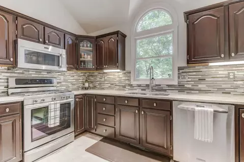 948 Roanoke Dr, Springfield, IL 62702 photo 8