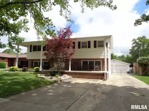 2221 Kaskaskia Dr, Springfield, IL 62702 photo 2