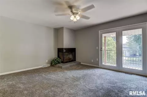 2021 Stockton Dr, Springfield, IL 62703 photo 11