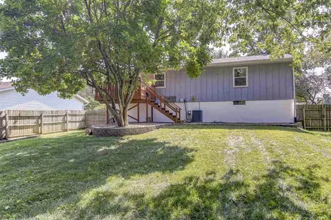 2021 Stockton Dr, Springfield, IL 62703 photo 4