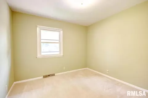 28 Scarlet Ln, Springfield, IL 62704 photo 10