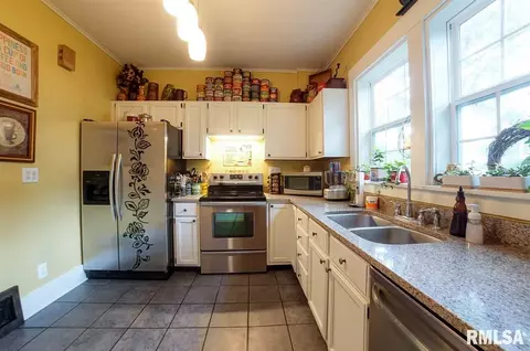 1717 S Lowell Ave, Springfield, IL 62704 photo 9