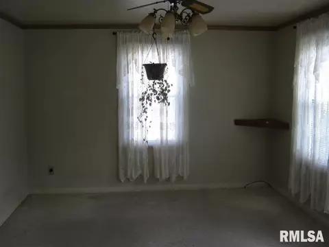 1617 Wolfe St, Springfield, IL 62702 photo 5