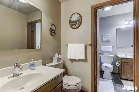74 Amherst Dr, Springfield, IL 62702 photo 26
