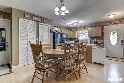 1500 Brenda Ct, Springfield, IL 62702 photo 9