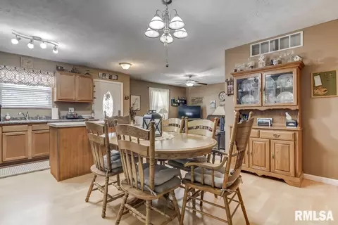 1500 Brenda Ct, Springfield, IL 62702 photo 10