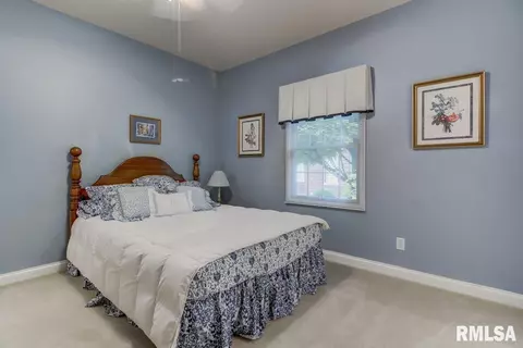 2031 W Laurel St, Springfield, IL 62704 photo 25