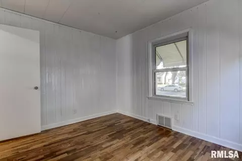2105 N 20th St, Springfield, IL 62702 photo 13