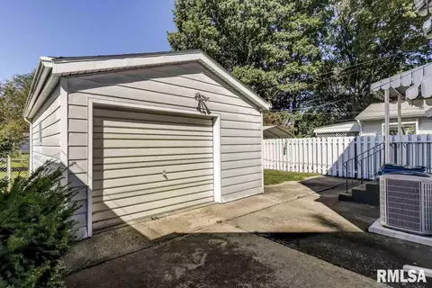 2105 N 20th St, Springfield, IL 62702 photo 25