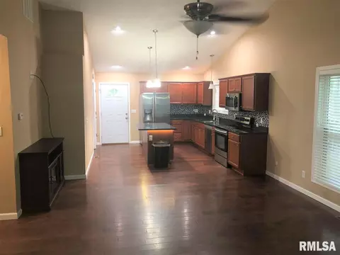 101 Bristol Rd, Springfield, IL 62704 photo 4