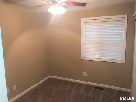 101 Bristol Rd, Springfield, IL 62704 photo 11