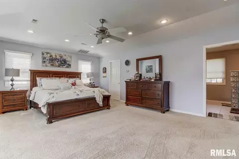 1813 Windycrest Dr, Springfield, IL 62704 photo 22