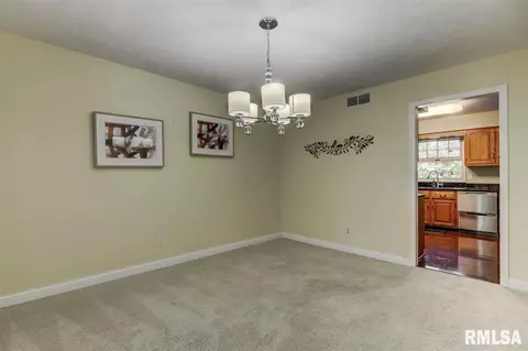 1813 Windycrest Dr, Springfield, IL 62704 photo 16
