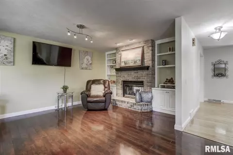 1813 Windycrest Dr, Springfield, IL 62704 photo 9