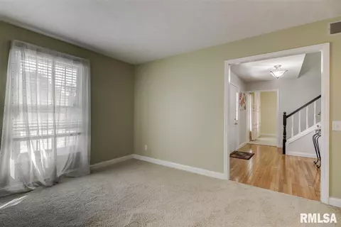 1813 Windycrest Dr, Springfield, IL 62704 photo 5