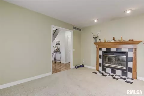 1813 Windycrest Dr, Springfield, IL 62704 photo 6
