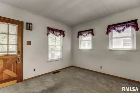 2133 S Lowell Ave, Springfield, IL 62704 photo 3