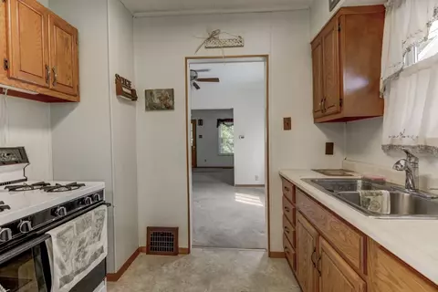 2133 S Lowell Ave, Springfield, IL 62704 photo 10