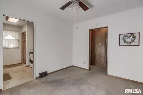 2133 S Lowell Ave, Springfield, IL 62704 photo 12