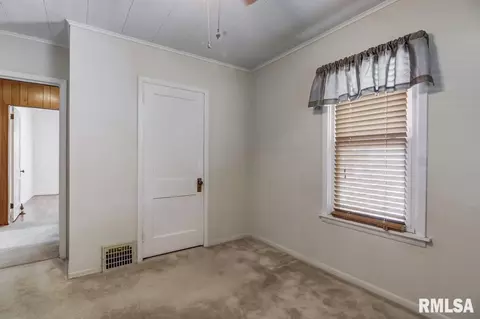 2133 S Lowell Ave, Springfield, IL 62704 photo 17