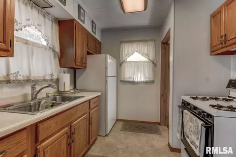 2133 S Lowell Ave, Springfield, IL 62704 photo 7