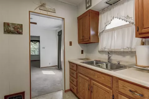 2133 S Lowell Ave, Springfield, IL 62704 photo 9