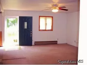 212 Jefferson, Greenview, IL 62642 photo 3