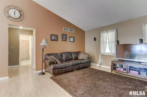 4480 Laverna Rd, Springfield, IL 62707 photo 9