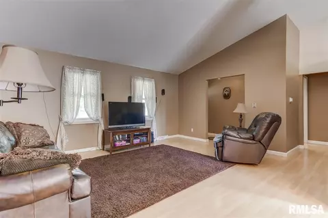 4480 Laverna Rd, Springfield, IL 62707 photo 6