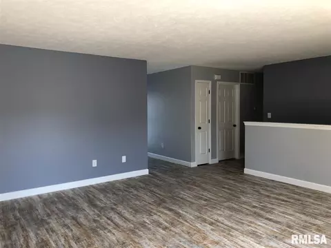 4120 Mccormick Dr, Springfield, IL 62702 photo 17